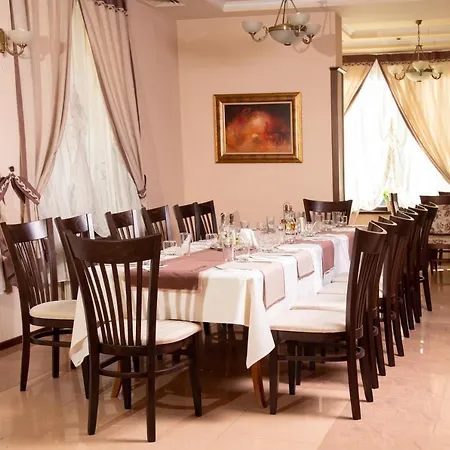 Contessa 3*