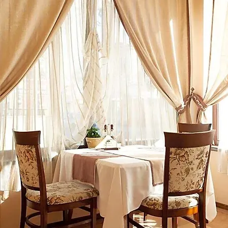 Contessa 3* Shumen