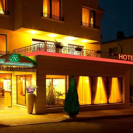 Contessa 3*